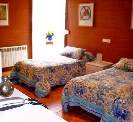 Pension Casa 400 Vitoria-Gasteiz Room photo